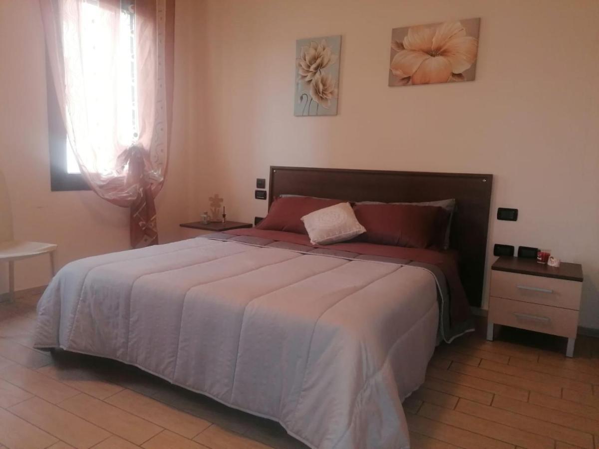 Alloggio Da Virginia Bed & Breakfast Taglio di Po Dış mekan fotoğraf